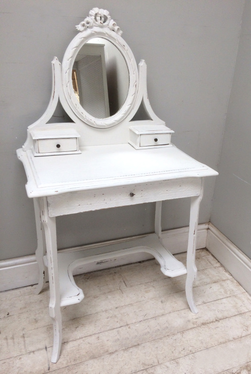 french antique rococo coiffeuse